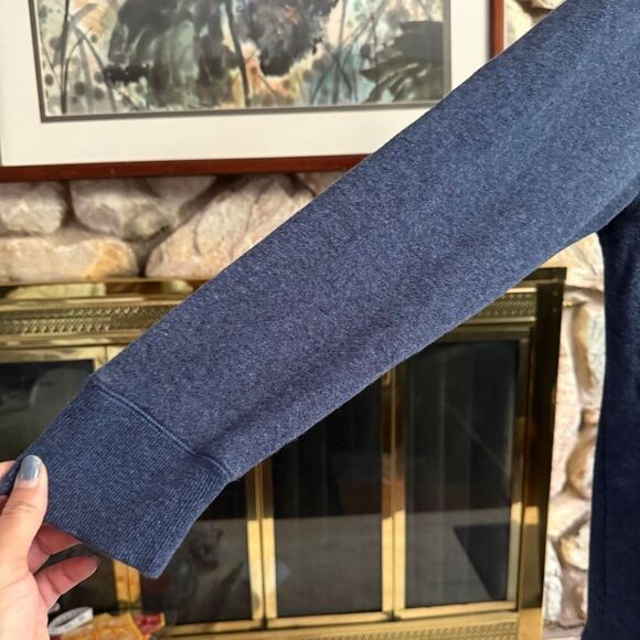 Moosejaw women’s pullover sweatshirt - Picture 4 of 10